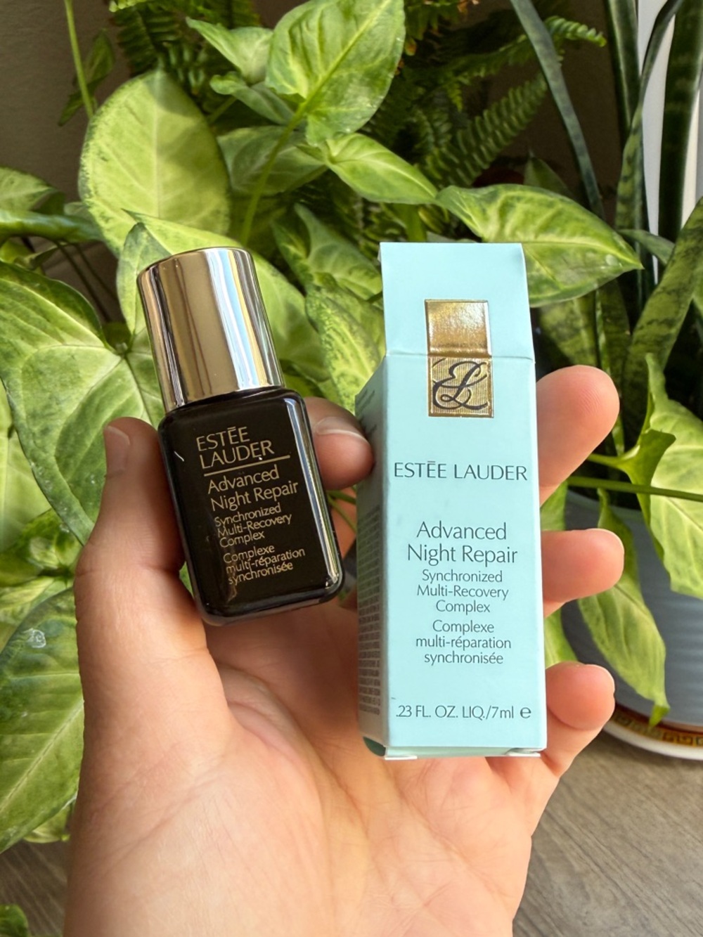 Estee Lauder Advanced Night Repair Serum~ mini size 7ML
